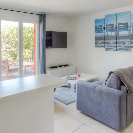 La Signature Prive Climatise Apartment *